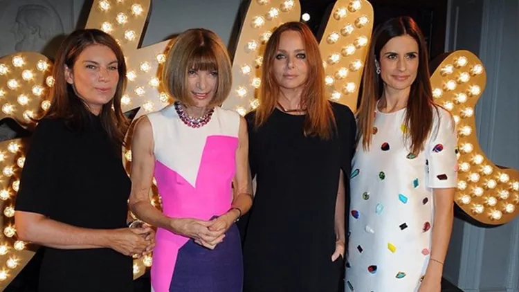 Green Carpet: To star-studded fashion show της Stella McCartney